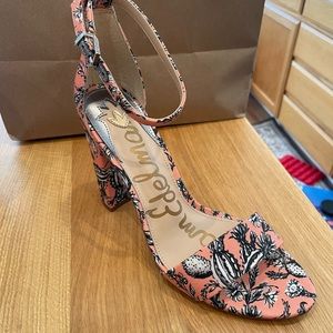 Sam Edelman Yaro Cactus Block Heels (coral)